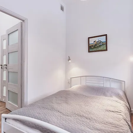 - Matejki 18 Świnoujście